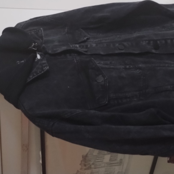 Men's used good condition denim jacket, - Picture 2 of 10